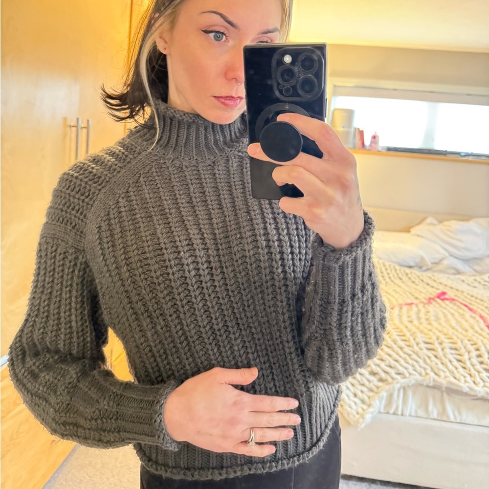 Grey turtleneck